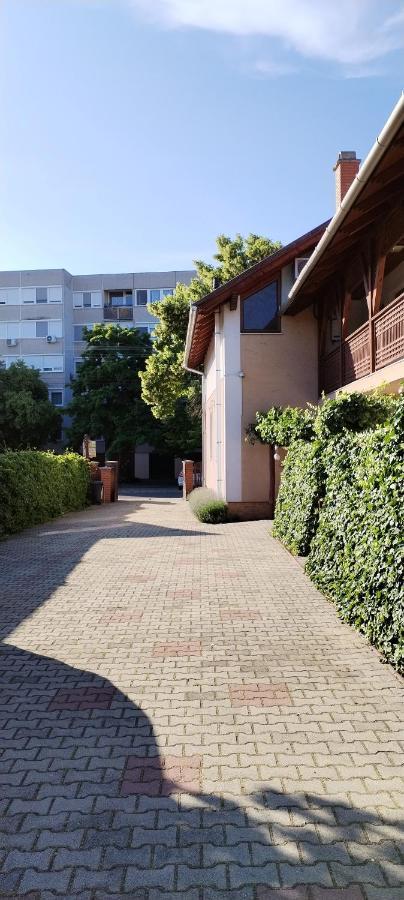 Rozsakert Apartmanhaz Hajdúszoboszló Eksteriør billede